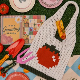 ban.do Crochet Produce Market Bag, Cotton Yarn Crocheted Tote, Pixelated Tomato, Tomato, Large