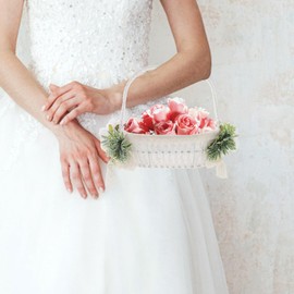 STOBAZA Ivory Wedding Flower Girl Basket, Handwoven Romantic Party Bridal Flower Basket with Elegant Handle