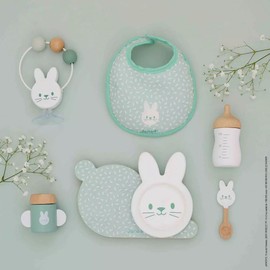 Janod Rabbit Zen Feeding Set, 7 Doll Accessories, Role Toy Made of FSC Wood and Fabric, from 24 Months, J06629, Green, S