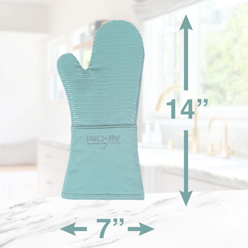 All-Clad Silicone Oven Mitts: Heat Resistant up to 500 Degrees