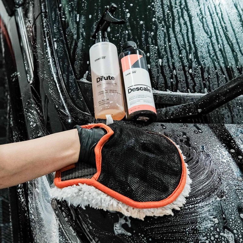 CARPRO Descale Acidic Car Shampoo Wash Concentrate, Removes Minerals, Waxes,