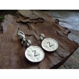 ◦ ● Letter hammered pendant chain charm ✿ • ◦ Great chain pendant/charm/bracelet pendant with letter, alphabet, stamped, blackened