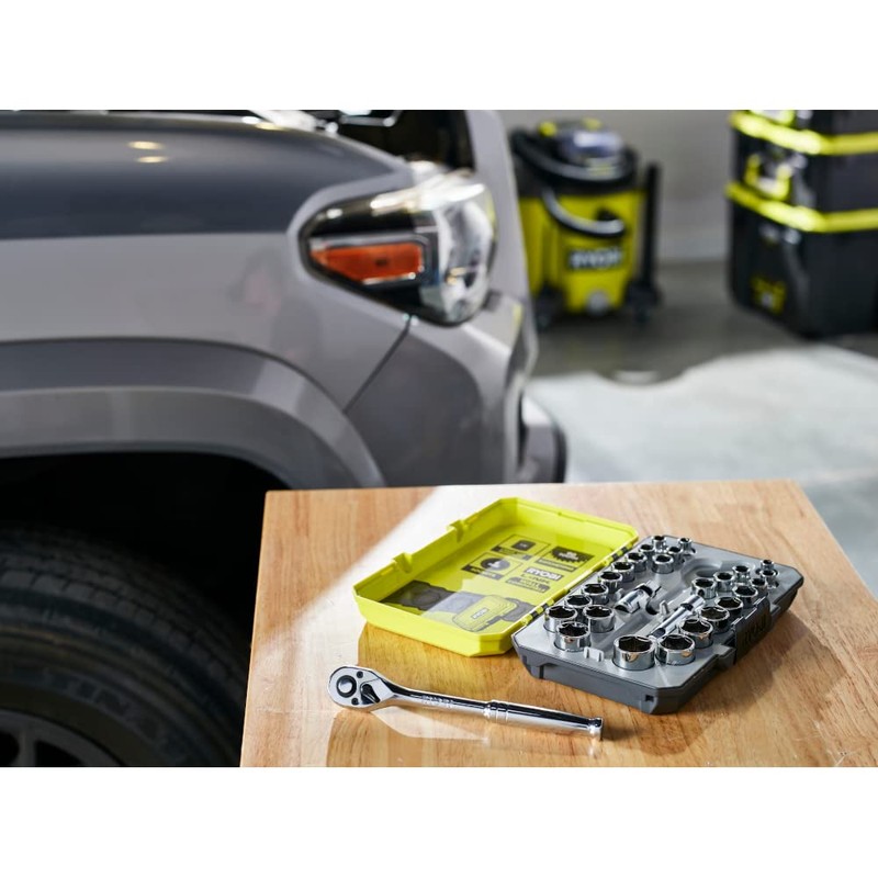 RYOBI 28 PC 3/8" Ratchet and Socket Set