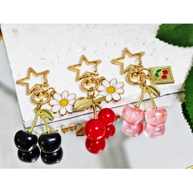 OTETTS Black Cherry Flower Keychain Bag Charms Star Metal Keyring Sweet Aesthetic Y2K Accessory Purse for Camera Car Key Woman