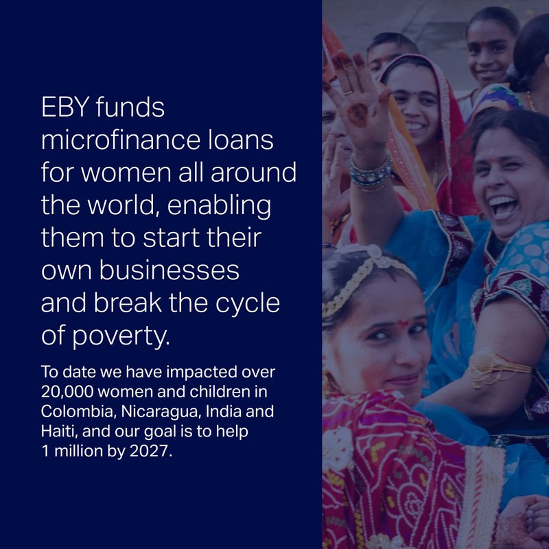 EBY Black Seamless Tank: Size -L