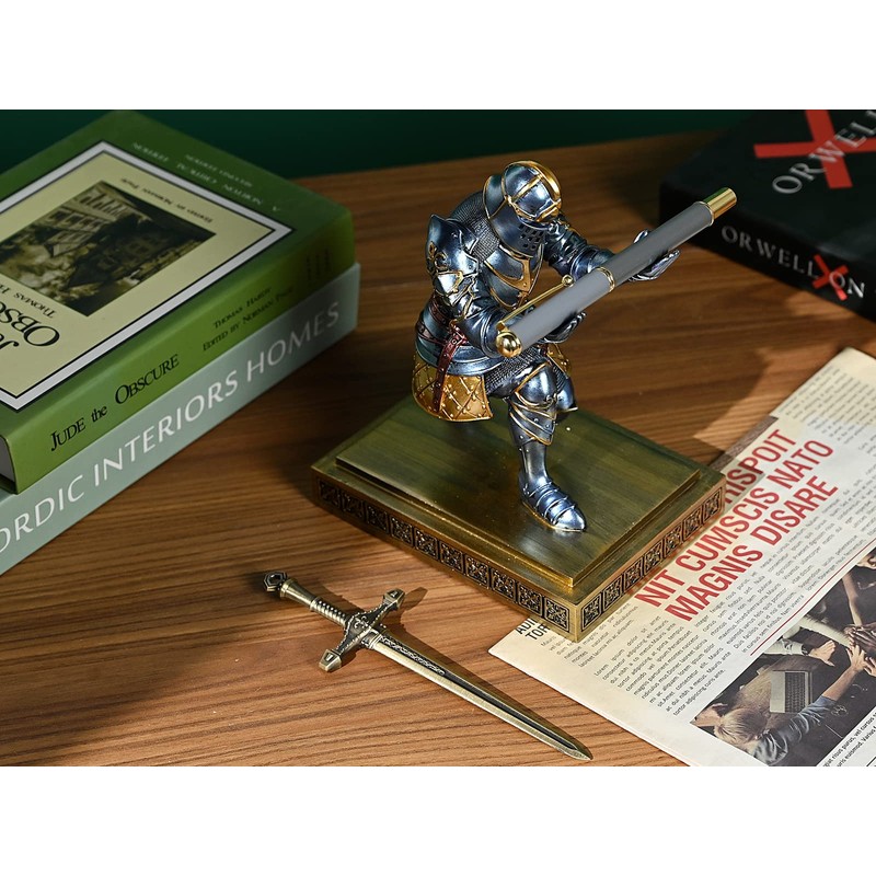 King's Guard Knight Pen Holder Pen Stand Desk Organizers and