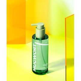 Iz&Tree Isntree Mugwort Calming Deep Cleansing Oil 200ml