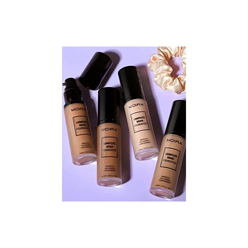 Bases de maquillaje Moira Complete Wear Foundations (CWF500)