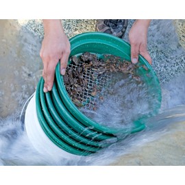 SE 13 1/4 Inch Stackable Classifier Gold Prospecting Pan Set - Includes 1/2" 1/4" 1/8" 1/12" and 1/20" Stainless Steel Mesh Sifting Pans, Green, 5 Pack