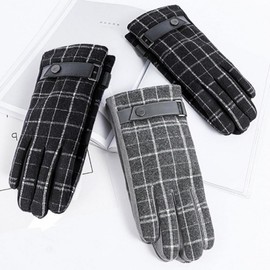 Touchscreen Smart Checkered Sports & Hiking Gloves Sports Gloves Gray