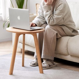 Raico Round Side Table 100% Solid Wood Occasional Table Minimal Scandinavian End Table for Living Room Sofa Table (Natural Oak)