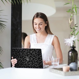 Seorsok Compatible with MacBook Air 13 inch Case 2021 2020 2019 2018 Release Model A1932 A2179 M1 A2337 with Touch ID and 2 Pack Keyboard Cover,Laptop Plastic Hard Shell- Black Leopard Print