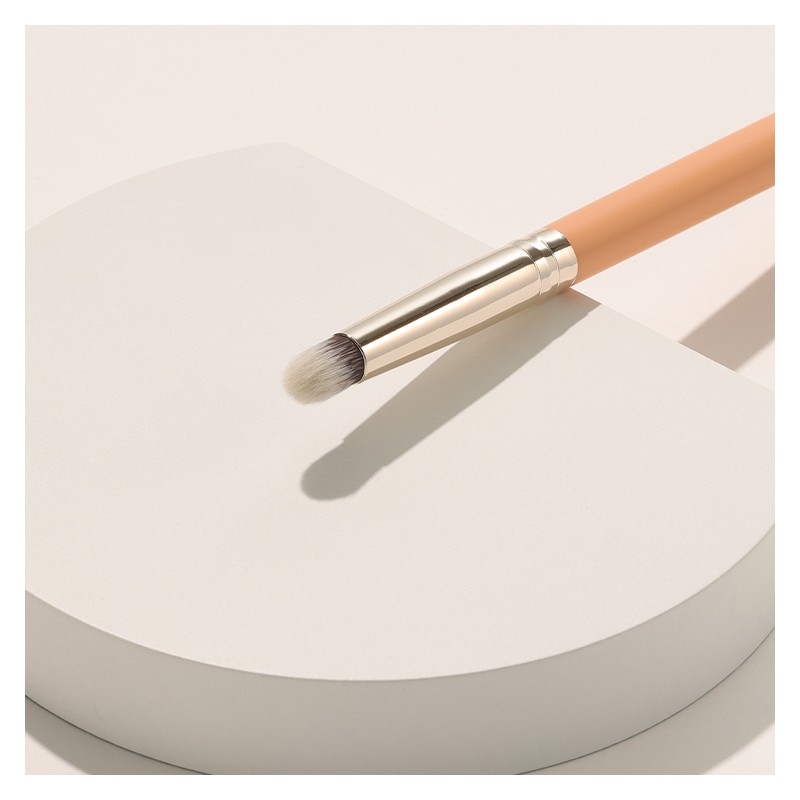 THE TOOL LAB 218 Precision Crease Brush - THE TOOL