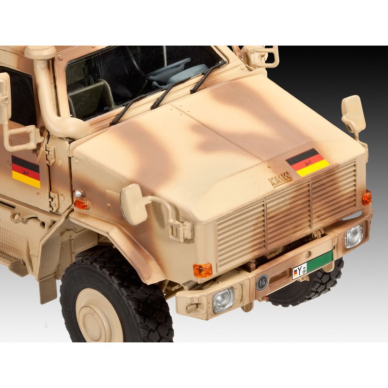 Revell 03233 Model Kit Dingo 2A2 Scale 1:35