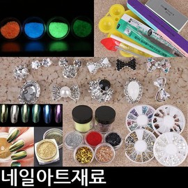 Option Price X Nail Glitter Nail Art Materials Flower Petals Nail Parts Stickers Glitter DIY Nail Decoden Kami Shop / 옵션가X 네일글리터 네일아트재료 꽃잎 네일파츠 스티커 글리터 셀프네일 데코덴 까미샵