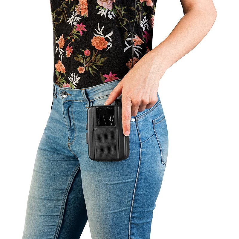 auvisio Voice Recorder: Mobile Cassette Player, Bluetooth Transmitter + In-Ear