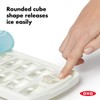 OXO Good Grips No-Spill bandeja de cubitos de hielo con
