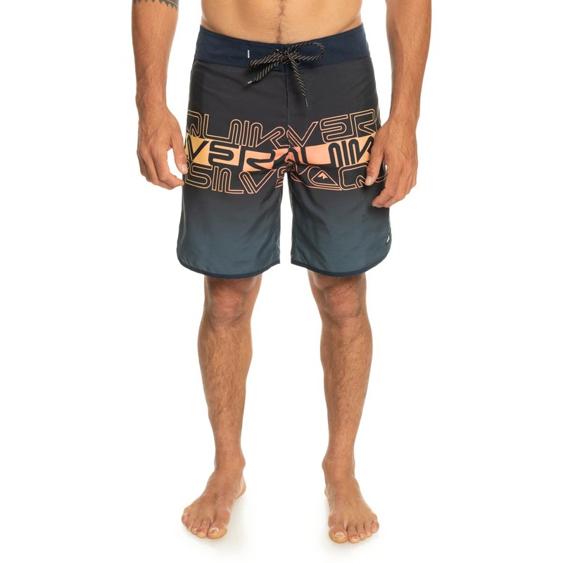 Quiksilver Everyday Scallop 19 Inch - Board Shorts for Men