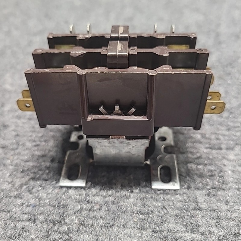 Honeywell DP2030A 1003 Definite Purpose Contactor 24V Coil 30A