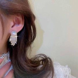 Vacaonio Sparkly Pearl Rhinestone Tassel Drop Earrings Cz Crystal Chandelier Dangle Earrings Gold Rhinestone Earrings Pearl Crystal Stud Earrinags Wedding Bridal Earrings Jewelry for Women