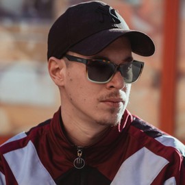 CARFIA Mens Polarized Sports Sunglasses with UV400 Protection, Lightweight TR90 Frame Casual Cycling Fishing Shades CA0951