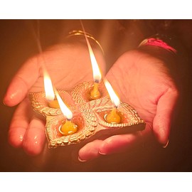 IS4A Natural Cotton Wicks Handmade Diya Batti for Pooja, Home Decoration in Festivals, Diwali Oil Lamp Wick (100 pc Round Cotton Wicks)