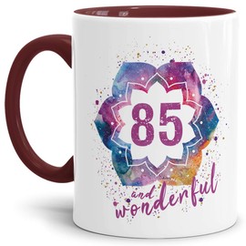 Geburtstags-Tasse 85 and Wonderful Geburtstags-Geschenk zum 85. Geburtstag als Geschenkidee für die Frau/Abstrakt/Bunt/Kaffeetasse/Innen & Henkel Weinrot