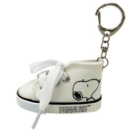 Nakajima Corporation 206404-25 Peanuts Snoopy Sneaker Key Ring, White, H4.2 x W 3.0 x D 1.4 inches (4.2 x 7.6 x 3.5 cm)