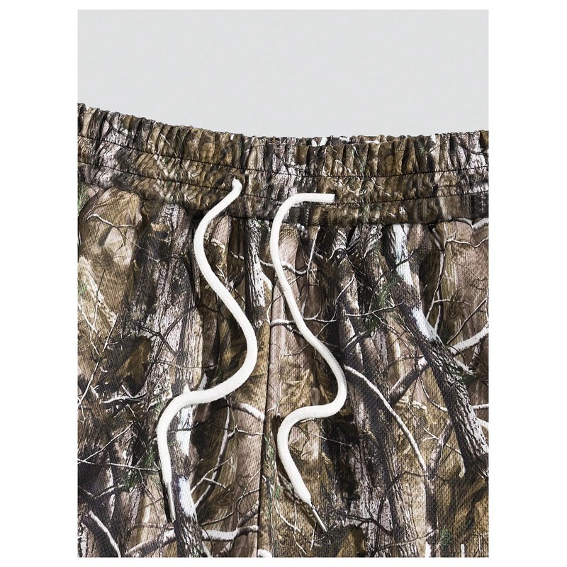 VIPWOLF Men's Camo Shorts Y2K Letter Graphic SweatShorts Drippy Streetwear
