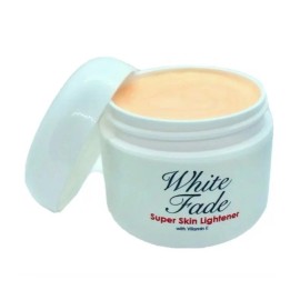 Jacvon LLC Skin Lightener Cream: Para Piel Morena o India  5oz unidad.