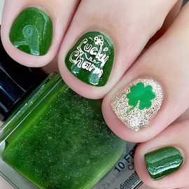 24 Pcs St. Patrick's Day Shamrock Press on Nails Short Square - YIHONGYAN Fake Nails Press ons Nail Acrylic Nail Art Kit Glue on Nails Full Cover Glitter Green Clover Stick on Nails Manicure Kit