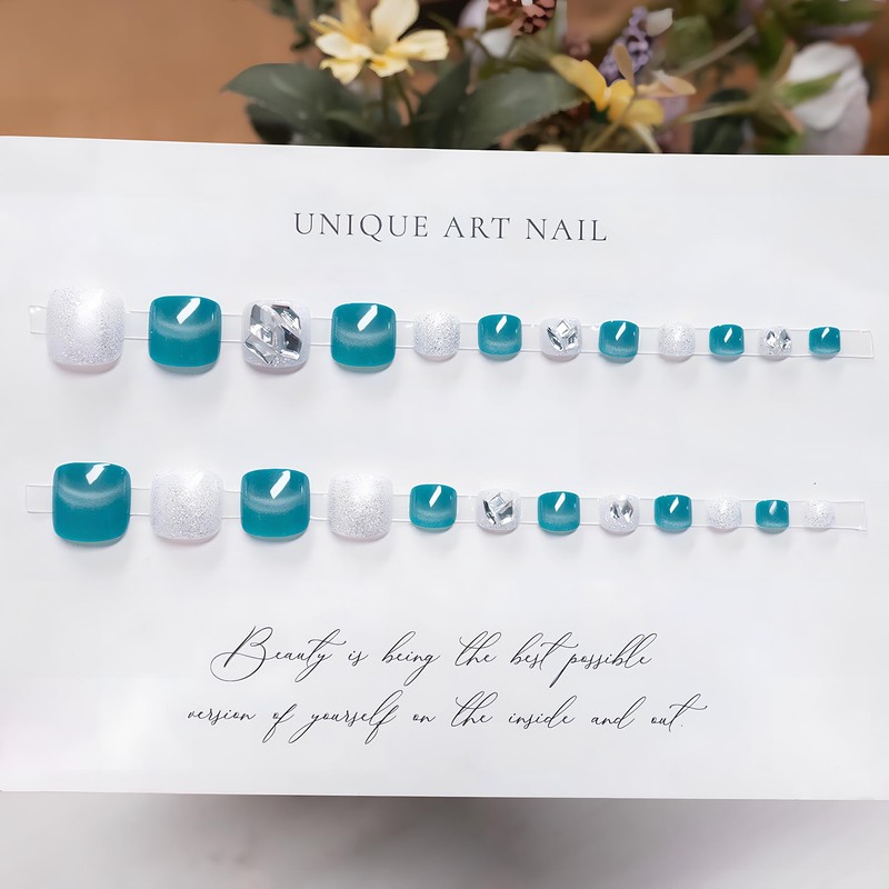 [ALLEVG]ネイルチップ 足用 青 24枚入 3D ダイヤ フットネイルチップ フットネイル 足用 マグネットネイルチップ