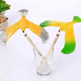 Balancing Eagle Bird Gravity Bird with Pyramid Combination Set Physical Science Adults Home Office Novelty Toy for Children Decompression Gift Kids Party Decoration Supplies 4pcs