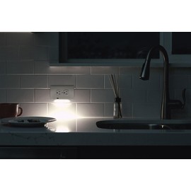 SnapPower GuideLight 2 PLUS - LED Bright/Dim/Off Light Sensor Night Light - Electrical Outlet Wall Cover Plate For Horizontal Duplex Outlets - Black (1 Pack)