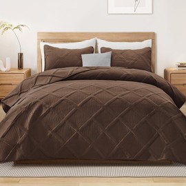 Exclusivo Mezcla King Size Quilt Set with Modern Striped Pattern, 3 Pieces Summer Lightweight Brown Quilts Bedding Set, Soft Bedspreads Coverlets for All Seasons