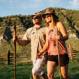 Brazos Handcrafted Wood Walking Stick, Twisted Oak, Hitchhiker Style Handle, for Men & Women, Made in the USA, Tan, 58"