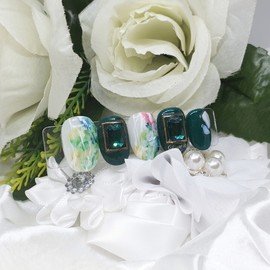 ❗Discount❗  Green Zone Handmade Nail Tips  - Short Oval / ❗할인❗  녹색지대 수제네일팁  - 숏오발