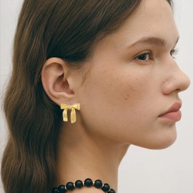 TONLUYAX Gold Silvery Bow Earrings for Women Classic Ribbon Bow Stud Earrings Cute Bowknot Earrings Gift, Brass, goldstone