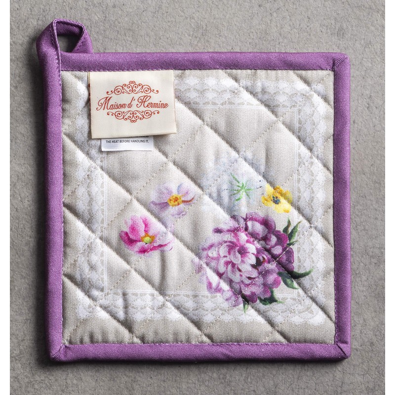 Maison d' Hermine Spring/Summer Set with Oven Gloves and Pot