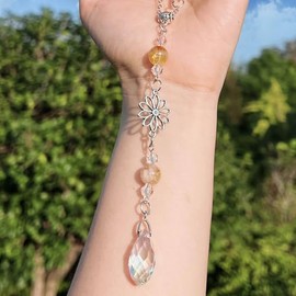 Pyotivol Car Rear View Mirror Yellow Citrine Accessories Car Hanging Ornament, Dasiy Rearview Decor Charm Yellow Quartz Beaded Crystal Handmade Swinging Interior Decor for Women Men