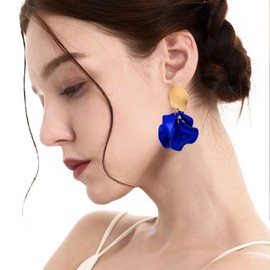 Petal Earrings, Rose Petal Earrings, Stud Earrings, Flowers, Stud Earrings, Hanging for Women, Girls, Photo, Zinc