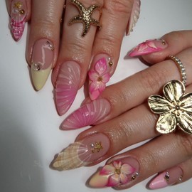 Summer Press on Nails Almond Flower Fake Nails Medium with Designs Summer Starfish False Nails Pink Green French Glue on Nails Handmade Full Cover Glossy Acrylic Nails Stick on Nails for Women 24pcs