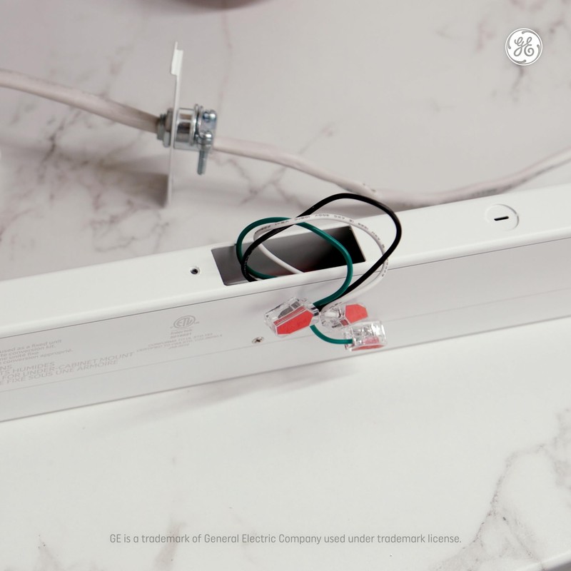 GE LED HD+ Undercabinet Light Fixture, Linkable Integrated Slim Profile