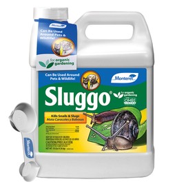 Monterey Sluggo Snail & Slug Killer Bundled with Measuring Spoon - OMRI Listed for Organic Gardening - Wildlife and Pet Friendly - 10 Lb Bottle