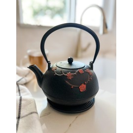 Frieling Hama Cast Iron Teapot and Trivet with Stainless Steel Infuser - Black/Red - 34 Ounce - Teapot with Infuser - Cast Iron Tea Kettle - Japanese Tea Pot - Hand Painted Cast Iron Tea Pot