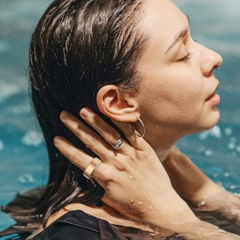 Diyeeni Smart Ring Health Tracker, Smart Ring for Fitness Sleep Tracking, 24-Hour Heart Rate Monitor, Waterproof BT Fitness Tracker Ring, Body Temperature Detection, (Rose Gold)