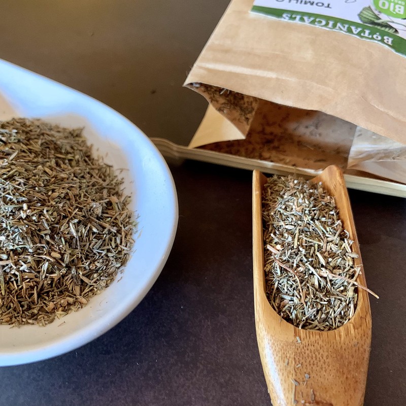 Helps Bulk Thyme Tea . Expectorant Infusion to Breathe Better