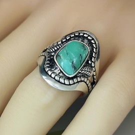 Mnyixsi Vintage Sterling Silver Turquoise Ring for Women, Imitate Irregular Turquoise Ethnic Charms Flower Leaf Band Ring for Women Jewelry Gift, Natural Birthstone Statement Ring Size 8