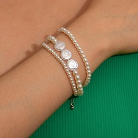 Layered Pearl Bracelets for Women,Multilayer Pearl Stretch Bracelet Pearl Heart Five Pointed Star Bracelets Baroque Pearl Stretch Bracelet Vintage Layered Bracelet Gift for Women Brides (Style-G)
