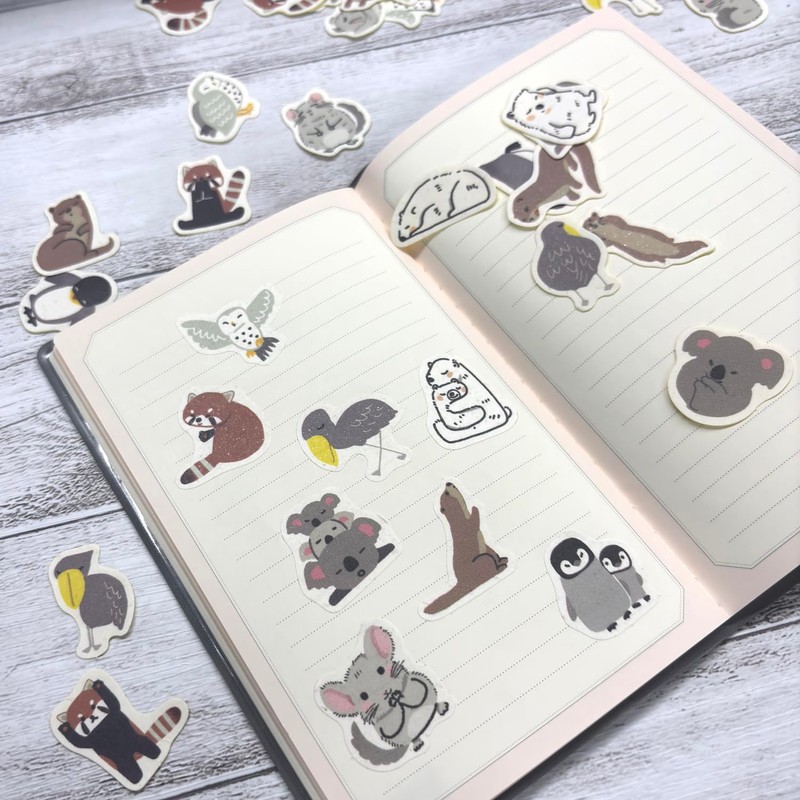 Seal-do Made in Japan Banana Paper Flake Stickers Emperor Penguin